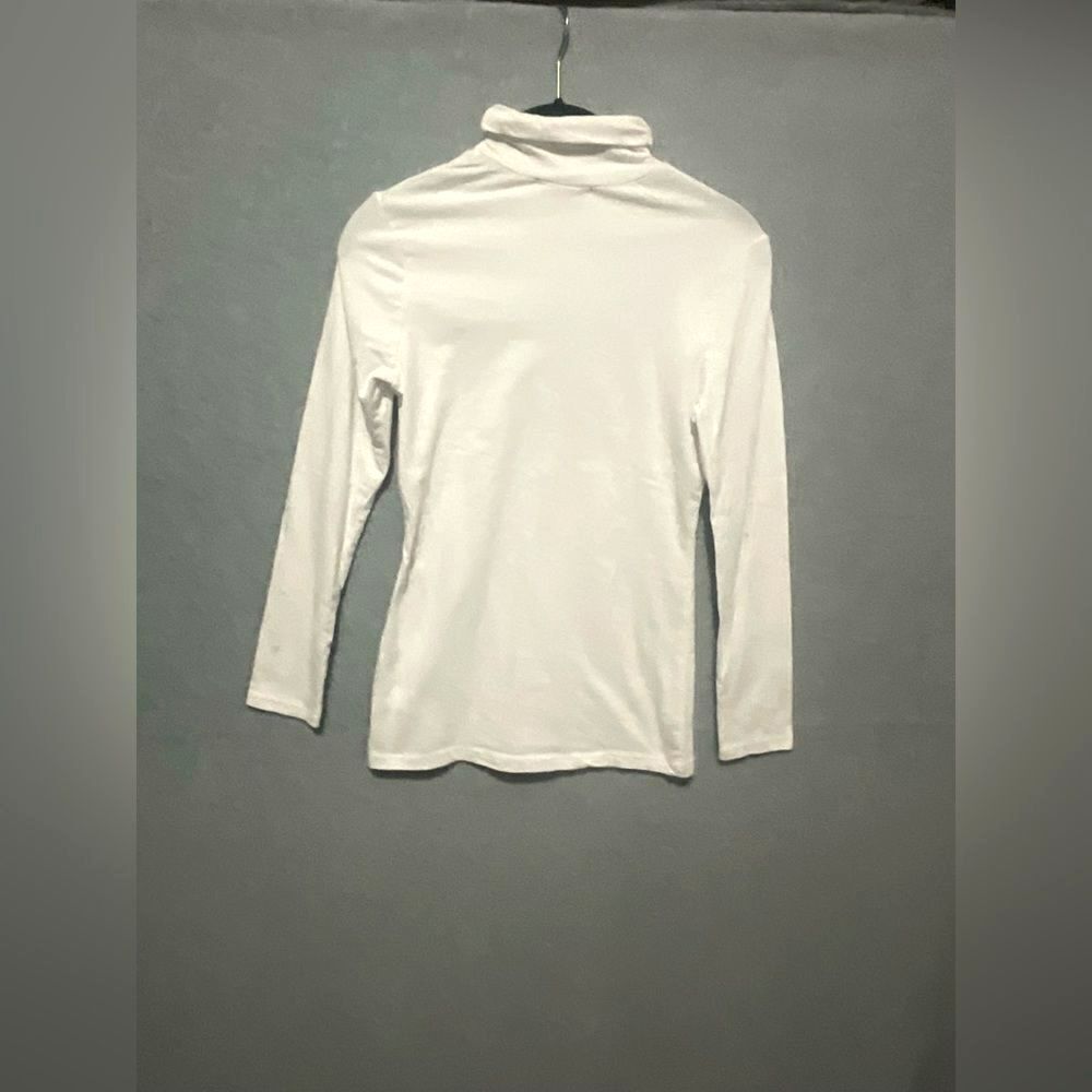 Ambiance White Turtleneck Long Sleeve Top Size M CasualStaple  Fitted (Defect)